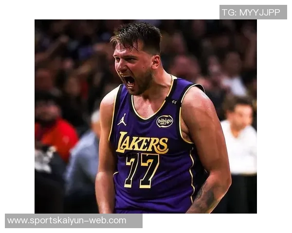 东契奇对老人的恶搞引争议LBJ诈伤背后真相揭秘湖人险被翻盘的传奇故事